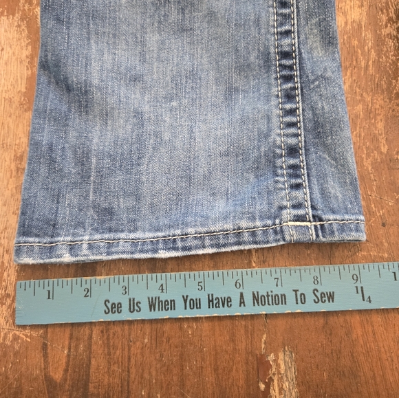Miss Me Jeans - Picture 11 of 13